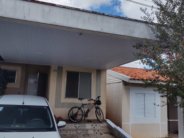 CASA 2 DORM. ( Parque da Liberdade IV)